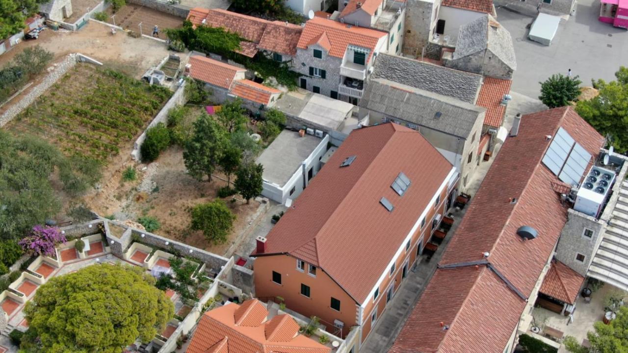 Apartman Lena Centar Bol Bagian luar foto