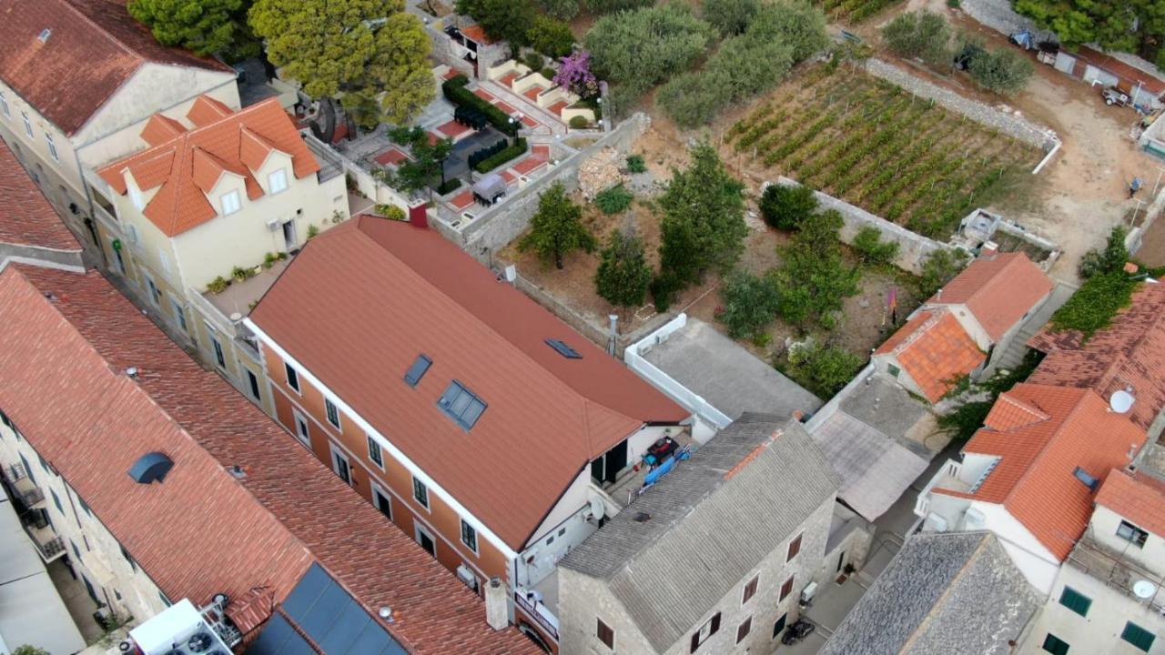 Apartman Lena Centar Bol Bagian luar foto