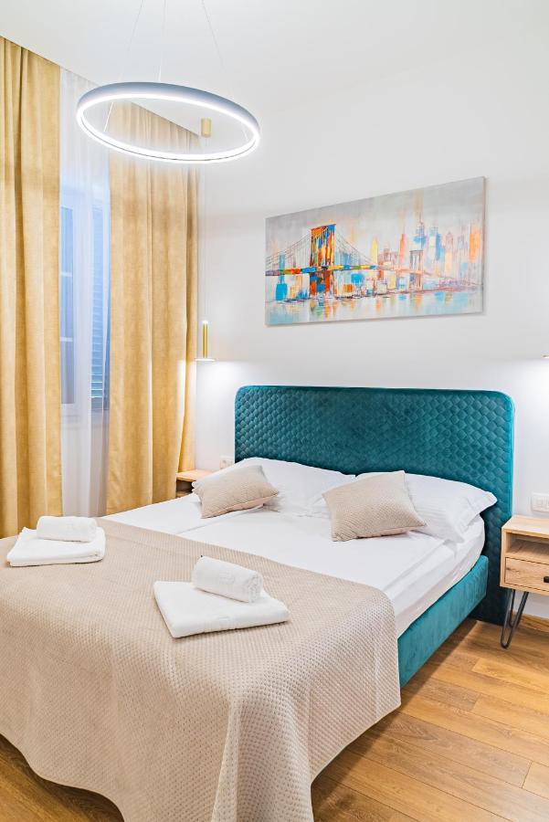 Apartman Lena Centar Bol Bagian luar foto